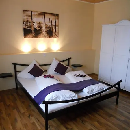 Privatpension Ulrike Homestay *